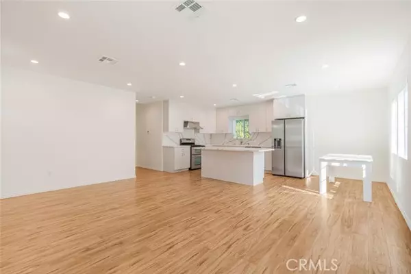 Burbank, CA 91506,608 N Sparks