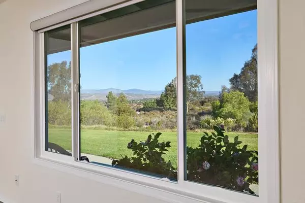 Oceanside, CA 92057,942 Royal Tern WAY