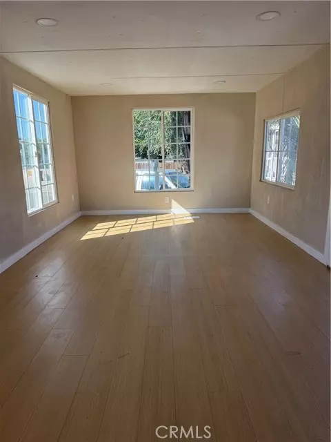 Yucaipa, CA 92399,33848 Avenue G 50