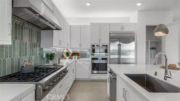 Valencia, CA 91354,29437 Via Diamante