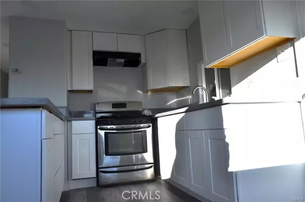 Lucerne Valley, CA 92356,32164 Zircon