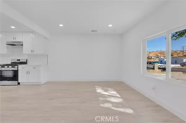 Victorville, CA 92395,16774 Joshua