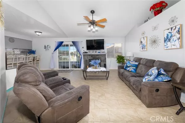 Apple Valley, CA 92307,22444 Hurons