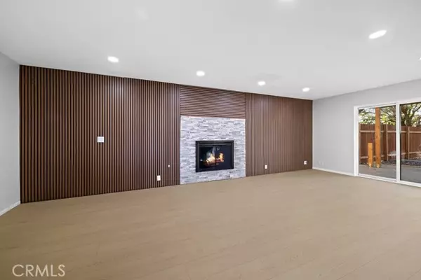 Palmdale, CA 93551,40721 25th