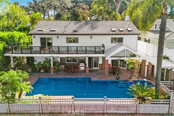 6421 E Bixby Hill RD, Long Beach, CA 90815