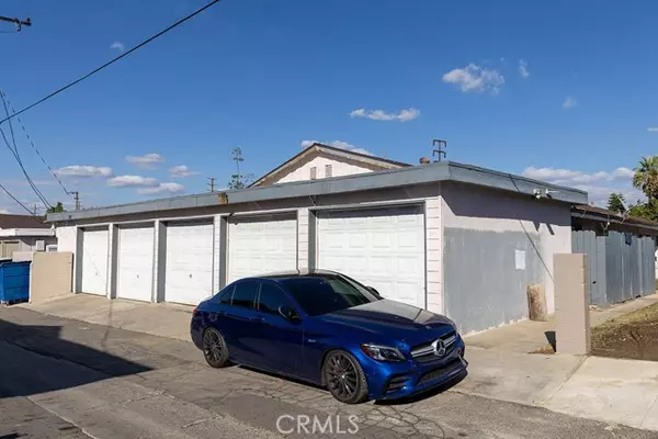 Anaheim, CA 92807,307 N Tustin