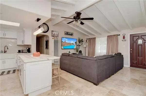 Anaheim, CA 92801,2012 W Dogwood