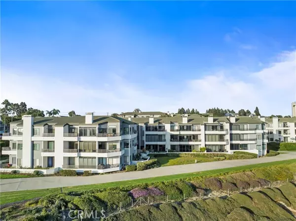 Newport Beach, CA 92663,200 Paris LN 111