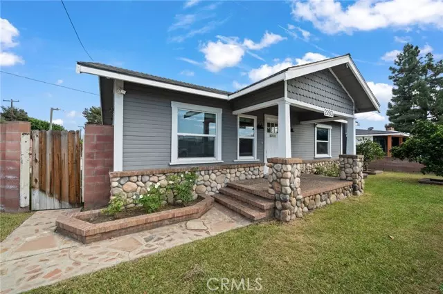 2283 N Batavia ST, Orange, CA 92865