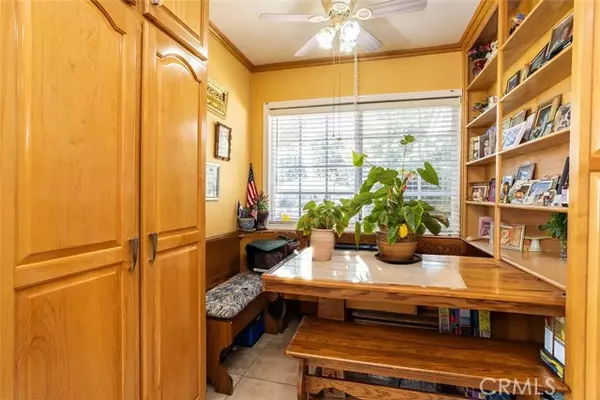 Winnetka, CA 91306,7414 Quartz