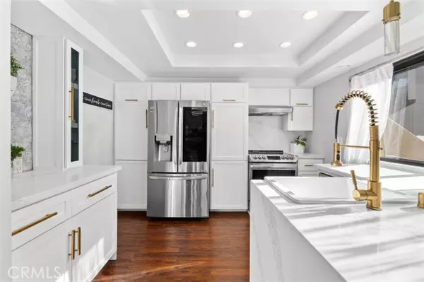 3020 Plaza Lorenzo, Bonita, CA 91902