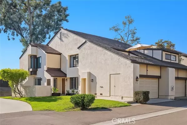 Bonita, CA 91902,3020 Plaza Lorenzo