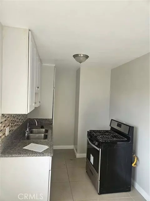 Azusa, CA 91702,530 N San Gabriel AVE 11