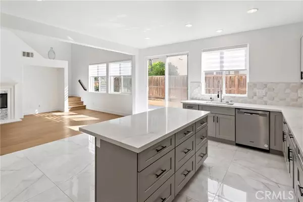 Orange, CA 92865,356 W Weeping Willow