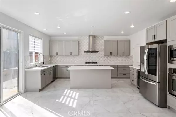 Orange, CA 92865,356 W Weeping Willow