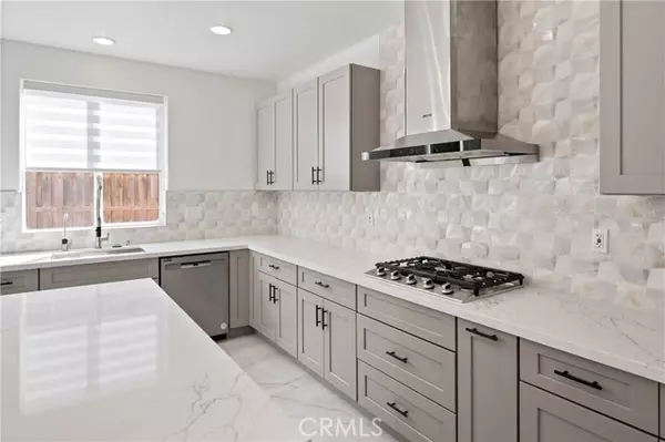 Orange, CA 92865,356 W Weeping Willow