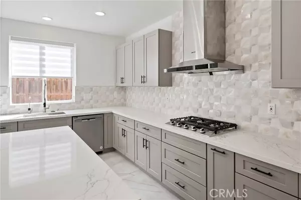 Orange, CA 92865,356 W Weeping Willow