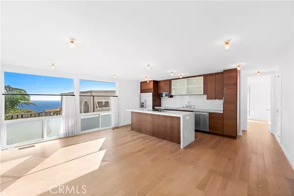 Laguna Beach, CA 92651,1053 Oro ST