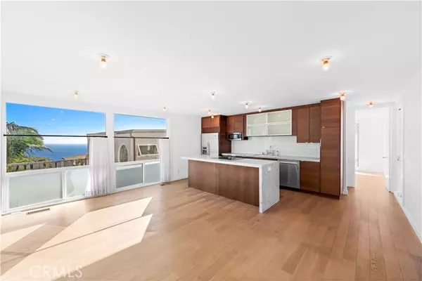 Laguna Beach, CA 92651,1053 Oro ST