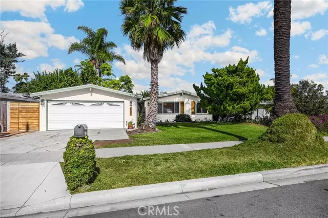 868 Towne, Costa Mesa, CA 92627