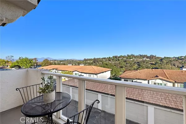 Laguna Niguel, CA 92677,30902 Clubhouse Drive 6H