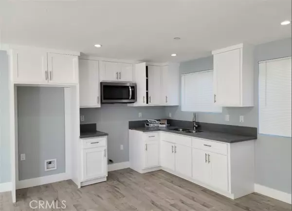 Los Angeles, CA 90011,1635 E E 33rd ST