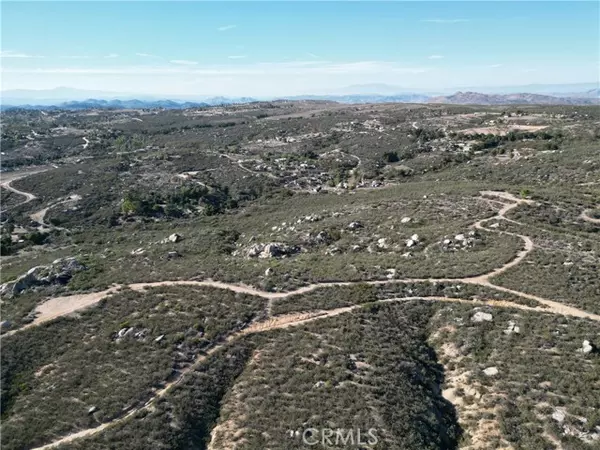 0 E Benton Rd, Hemet, CA 92544