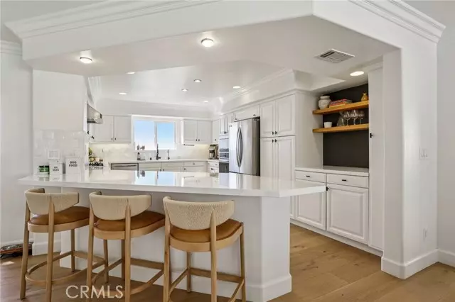 656 7th ST, Hermosa Beach, CA 90254