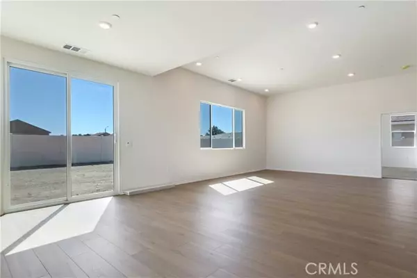 Lancaster, CA 93534,45652 Rachel AVE