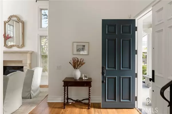 Newport Beach, CA 92660,7 Vintage