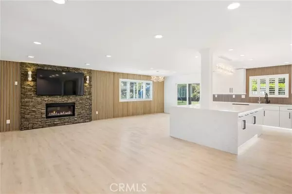 Anaheim, CA 92801,1459 W James WAY