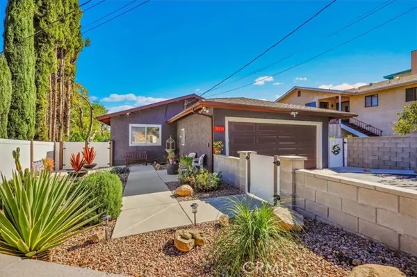 Lake Elsinore, CA 92530,33230 Hollister