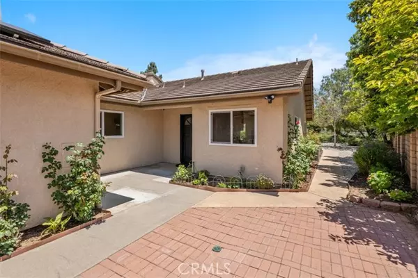 Fallbrook, CA 92028,4346 Los Padres DR