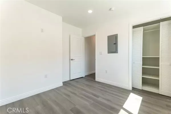 North Hollywood, CA 91605,11910 Elkwood ST