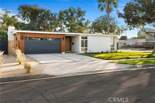 Fullerton, CA 92832,734 W Maplewood