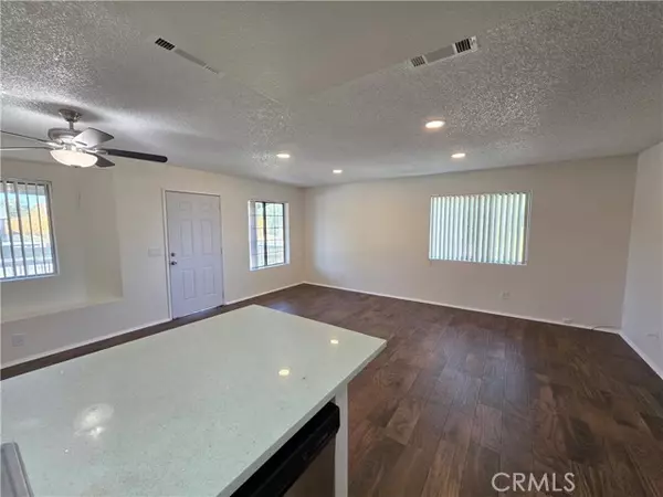 Lancaster, CA 93536,44036 25th C8