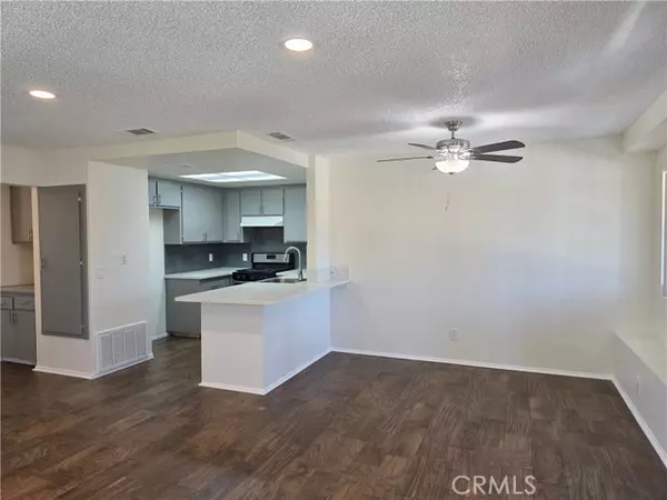 Lancaster, CA 93536,44036 25th C8