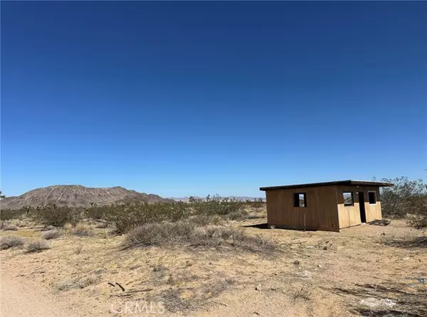 Landers, CA 92285,58638 Cubero