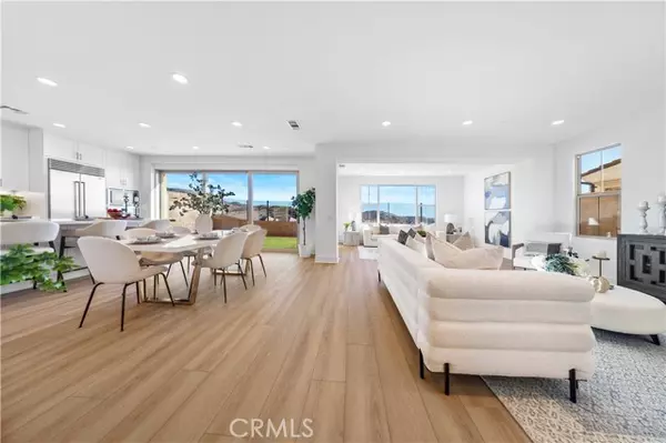 Irvine, CA 92602,230 collino