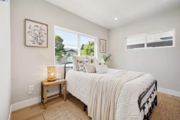 Oakland, CA 94609,354 49th