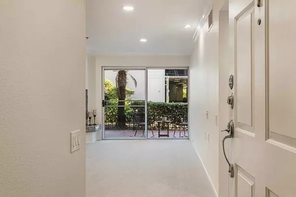 San Marcos, CA 92078,1616 Circa Del Lago C103