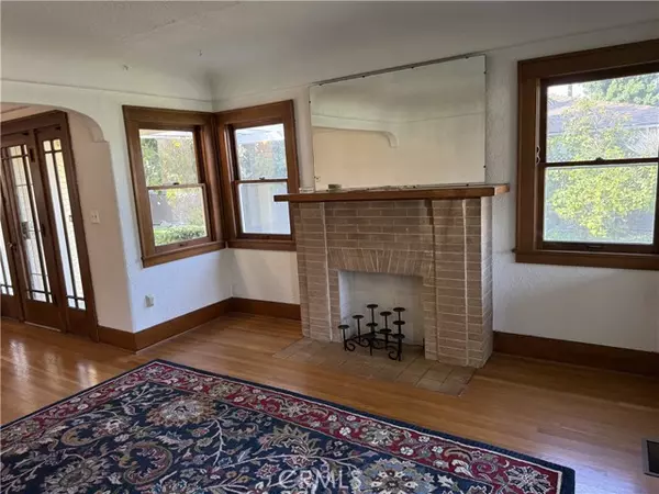 Anaheim, CA 92805,821 S Lemon