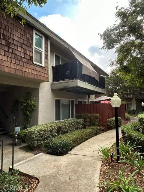 La Habra, CA 90631,965 S Idaho 4