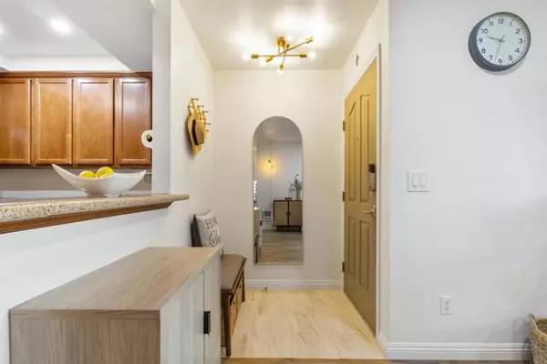 Oceanside, CA 92054,432 Edgehill LN 74