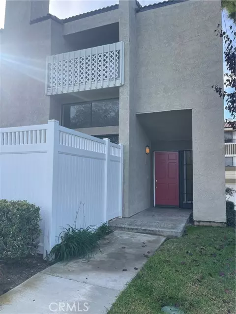 380 W Wilson E106, Costa Mesa, CA 92627