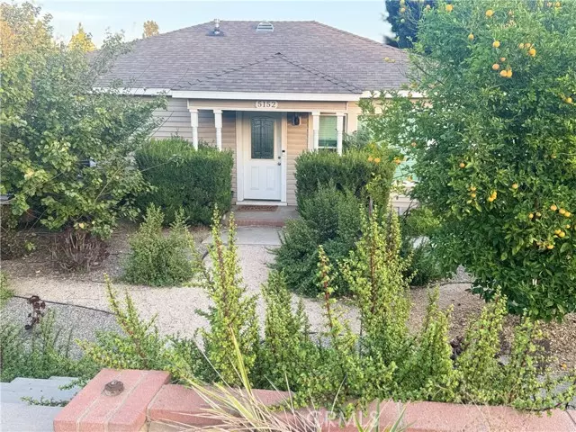 Yorba Linda, CA 92886,5152 Lakeview