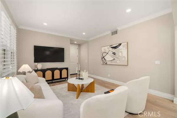 Irvine, CA 92620,56 Strawberry