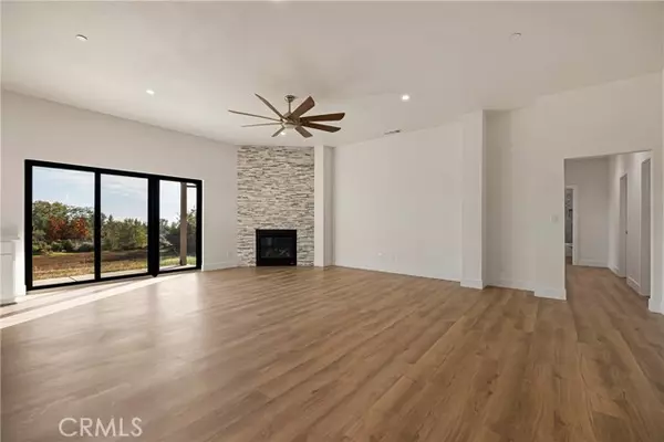 Paradise, CA 95969,5094 MALIBU DR