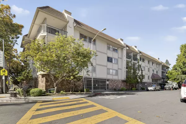 San Leandro, CA 94577,400 Davis St 107