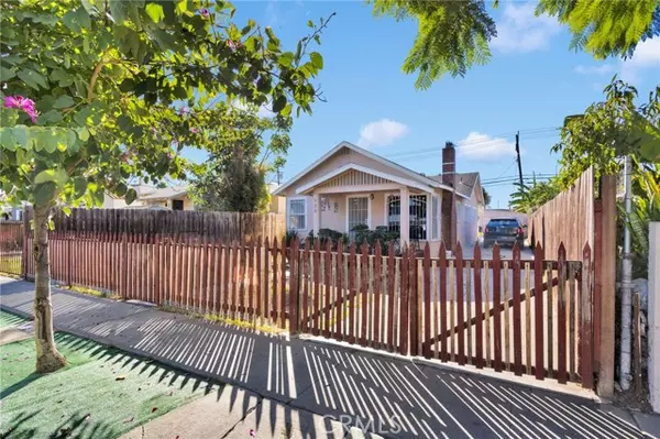 Los Angeles, CA 90003,130 E 107th